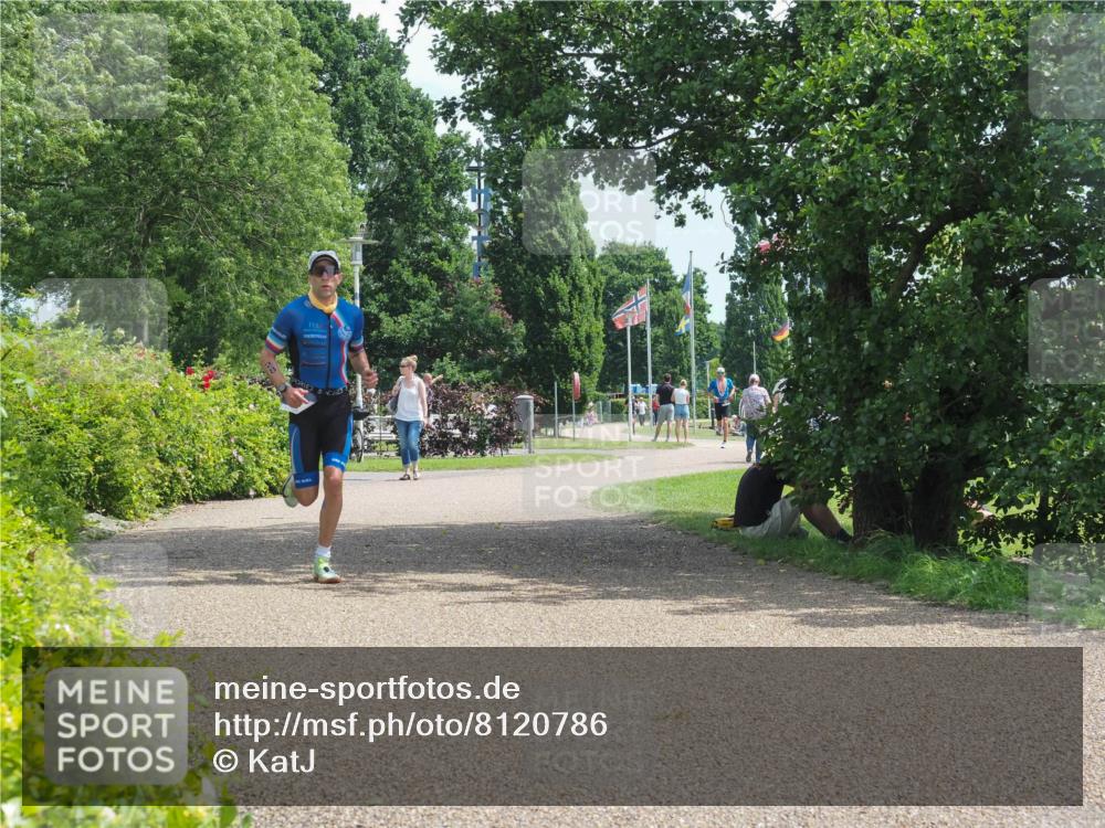 22.06.2025 - Viking Triathlon KatJ http://msf.ph/oto/8120786 22.06.2025 13:00:23 Laufen 28 meine-sportfotos.de