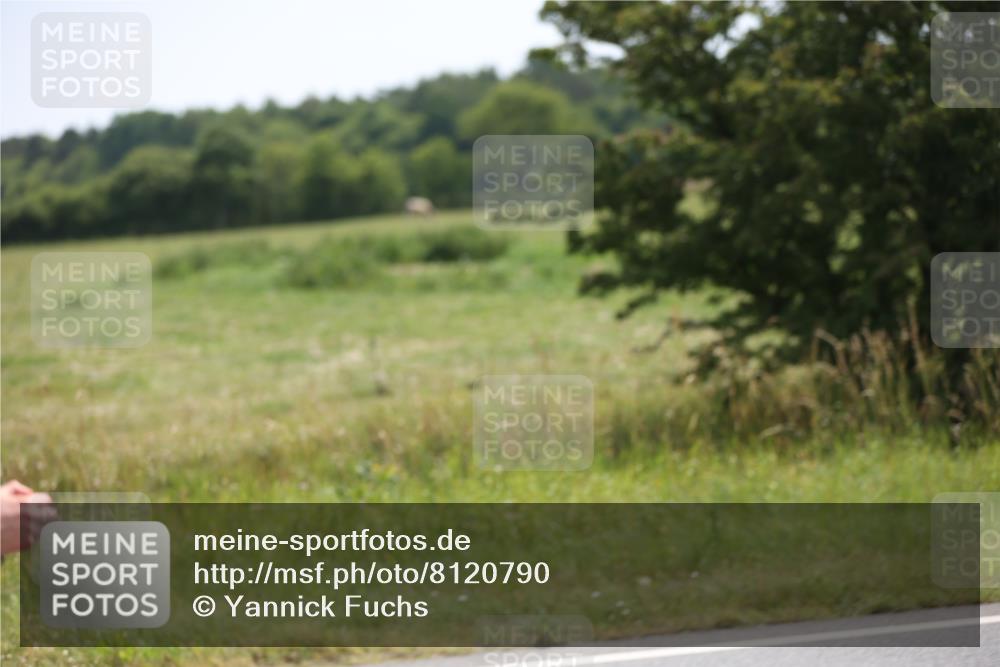 22.06.2025 - Viking Triathlon Yannick Fuchs http://msf.ph/oto/8120790 22.06.2025 11:47:30 Radfahren 15, 52, 272, 286, 344, 422, 659 meine-sportfotos.de