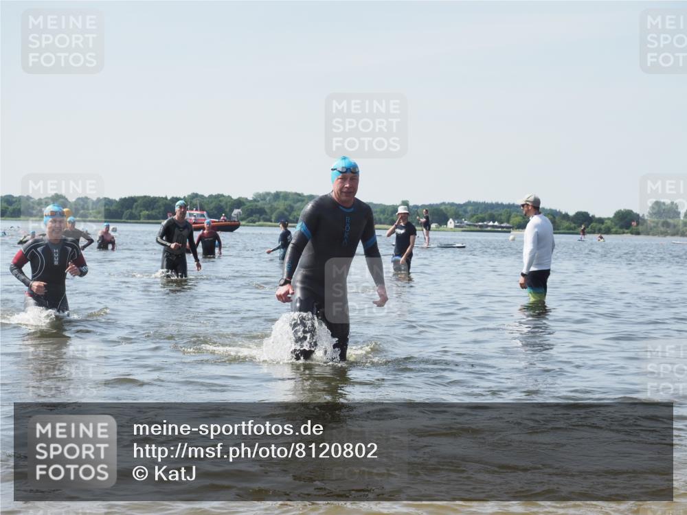 22.06.2025 - Viking Triathlon KatJ http://msf.ph/oto/8120802 22.06.2025 10:49:28 Schwimmen 64, 155, 256, 263, 321 meine-sportfotos.de