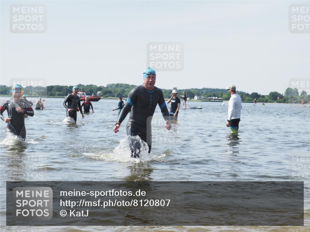22.06.2025 - Viking Triathlon KatJ http://msf.ph/oto/8120807 22.06.2025 10:49:28 Schwimmen 64, 155, 256, 263, 321 meine-sportfotos.de