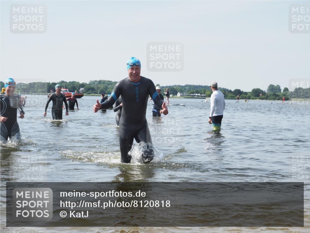 22.06.2025 - Viking Triathlon KatJ http://msf.ph/oto/8120818 22.06.2025 10:49:28 Schwimmen 64, 155, 256, 263, 321 meine-sportfotos.de