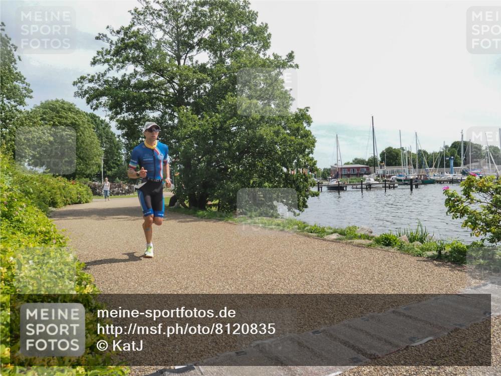 22.06.2025 - Viking Triathlon KatJ http://msf.ph/oto/8120835 22.06.2025 13:00:25 Laufen 28 meine-sportfotos.de