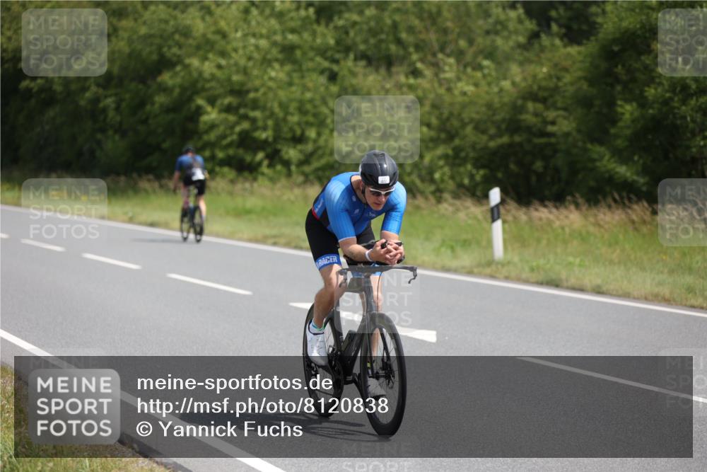 22.06.2025 - Viking Triathlon Yannick Fuchs http://msf.ph/oto/8120838 22.06.2025 11:47:34 Radfahren 15, 52, 171, 422, 659 meine-sportfotos.de