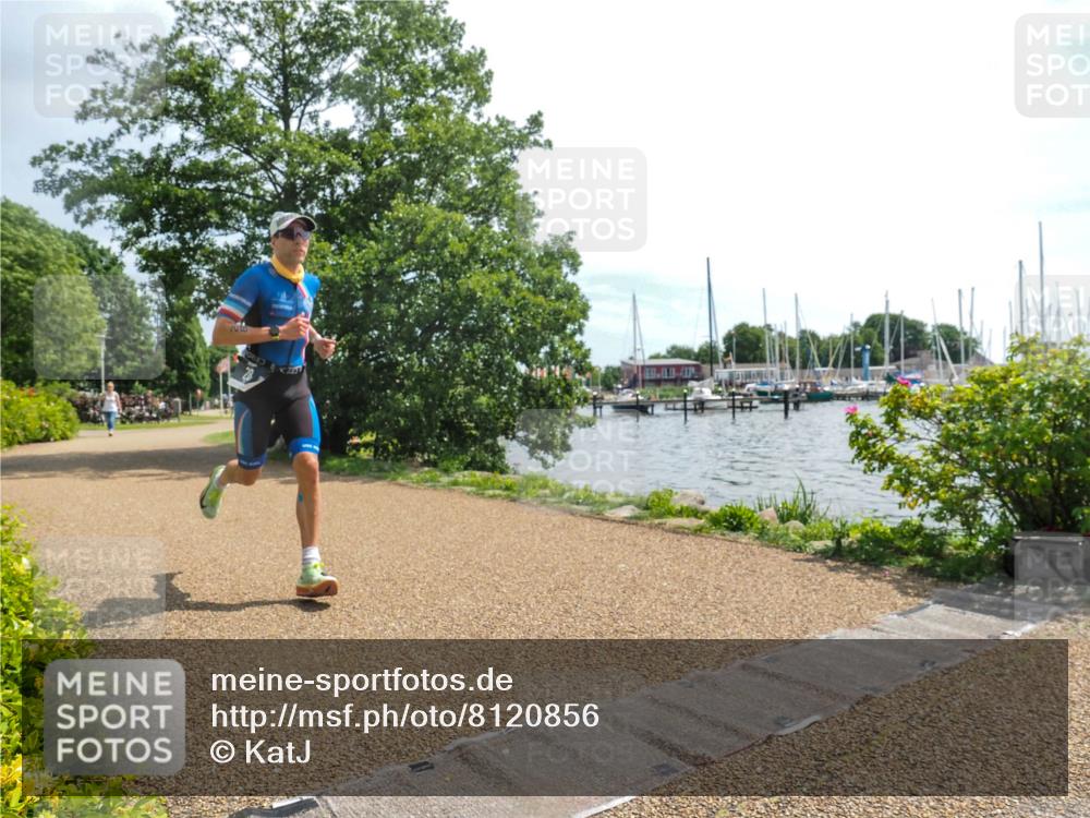 22.06.2025 - Viking Triathlon KatJ http://msf.ph/oto/8120856 22.06.2025 13:00:25 Laufen 28 meine-sportfotos.de