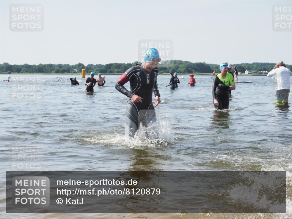 22.06.2025 - Viking Triathlon KatJ http://msf.ph/oto/8120879 22.06.2025 10:49:31 Schwimmen 64, 256, 263, 321 meine-sportfotos.de