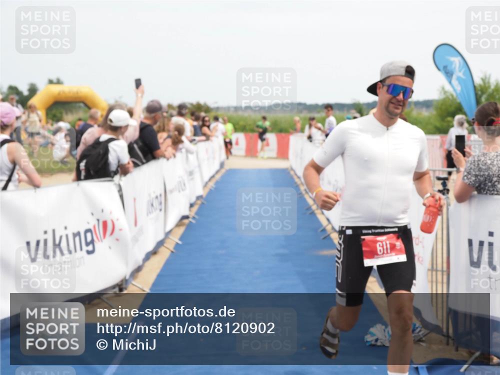 22.06.2025 - Viking Triathlon MichiJ http://msf.ph/oto/8120902 22.06.2025 14:59:22 Ziel 611, 654 meine-sportfotos.de