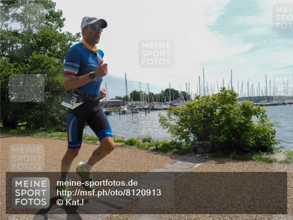 22.06.2025 - Viking Triathlon KatJ http://msf.ph/oto/8120913 22.06.2025 13:00:26 Laufen 28 meine-sportfotos.de