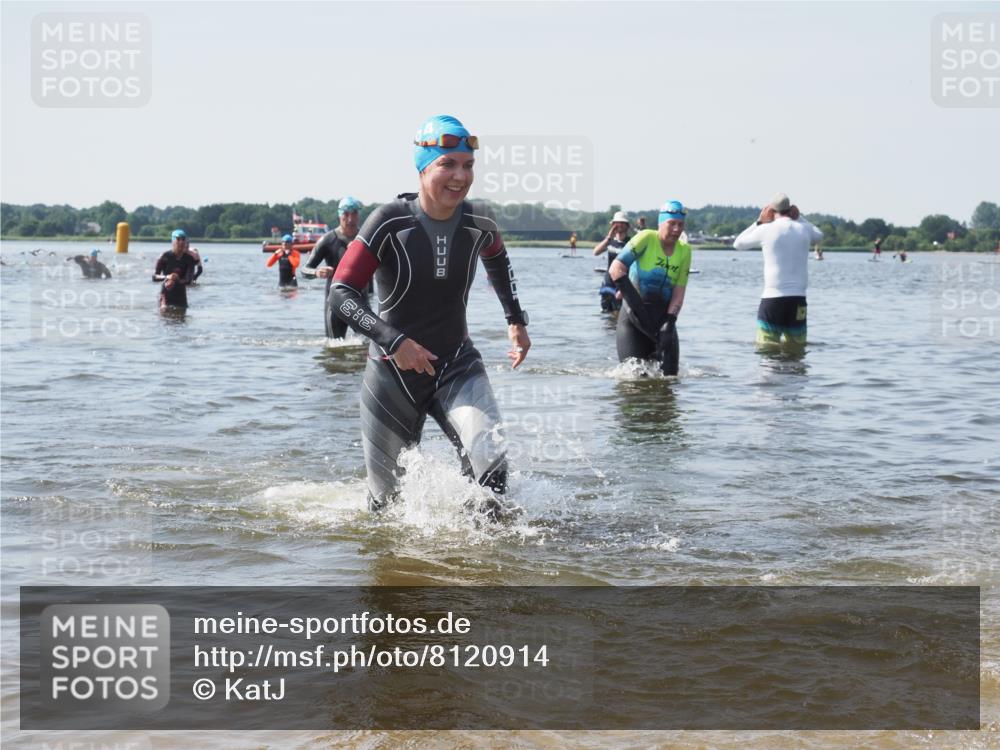 22.06.2025 - Viking Triathlon KatJ http://msf.ph/oto/8120914 22.06.2025 10:49:32 Schwimmen 64, 256, 263, 321, 453 meine-sportfotos.de