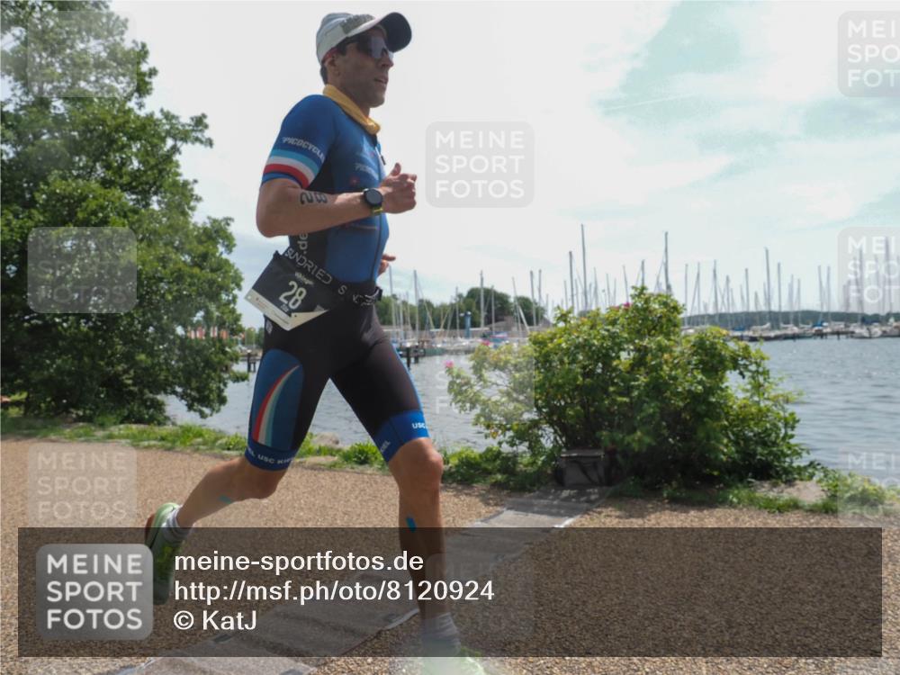 22.06.2025 - Viking Triathlon KatJ http://msf.ph/oto/8120924 22.06.2025 13:00:26 Laufen 28 meine-sportfotos.de