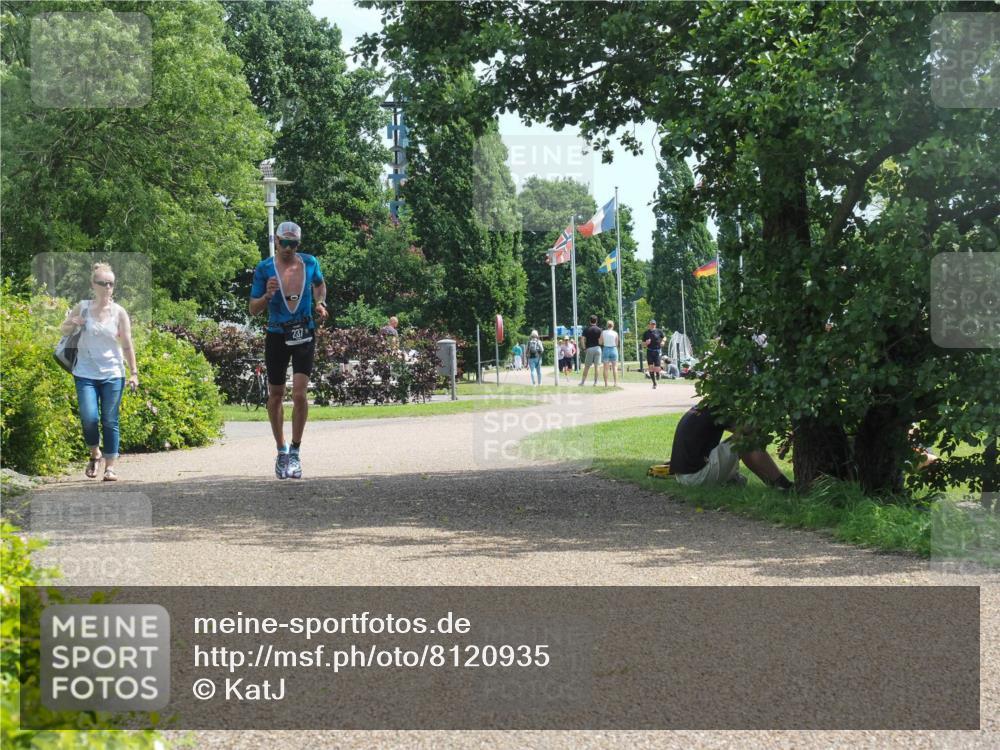 22.06.2025 - Viking Triathlon KatJ http://msf.ph/oto/8120935 22.06.2025 13:00:33 Laufen 237 meine-sportfotos.de