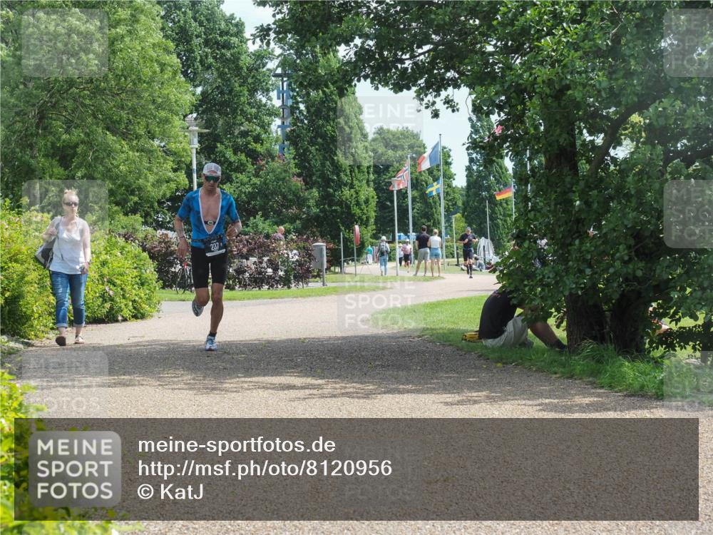 22.06.2025 - Viking Triathlon KatJ http://msf.ph/oto/8120956 22.06.2025 13:00:33 Laufen 237 meine-sportfotos.de