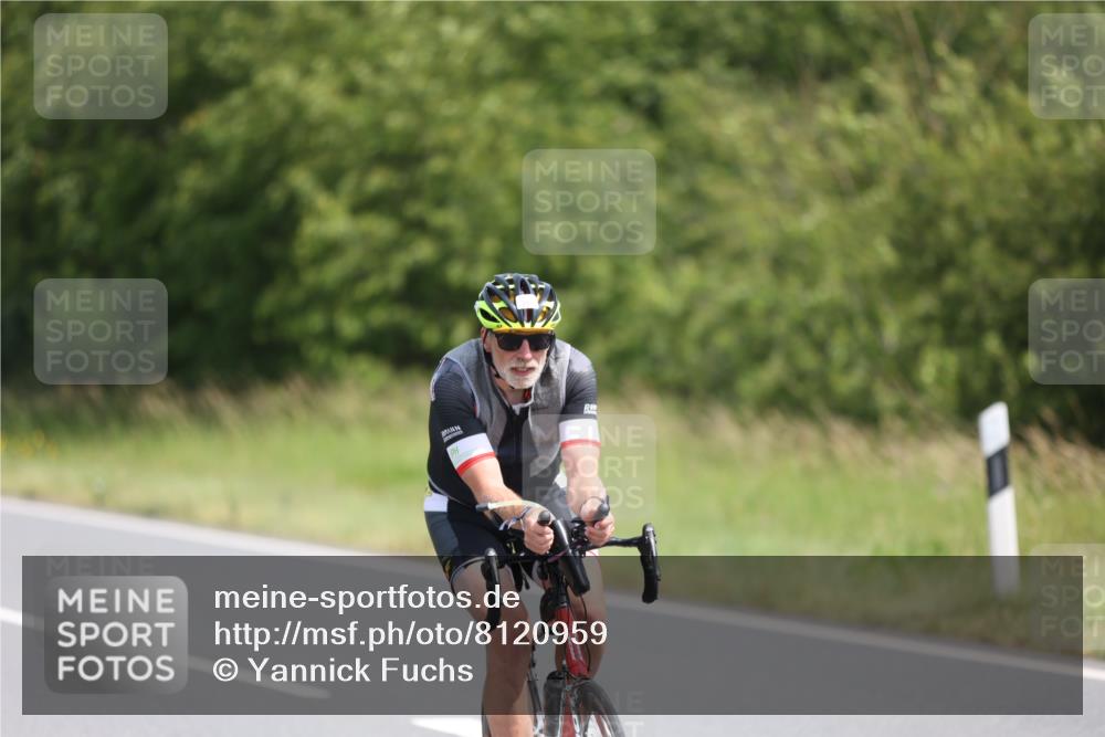 22.06.2025 - Viking Triathlon Yannick Fuchs http://msf.ph/oto/8120959 22.06.2025 11:47:48 Radfahren 106, 292 meine-sportfotos.de