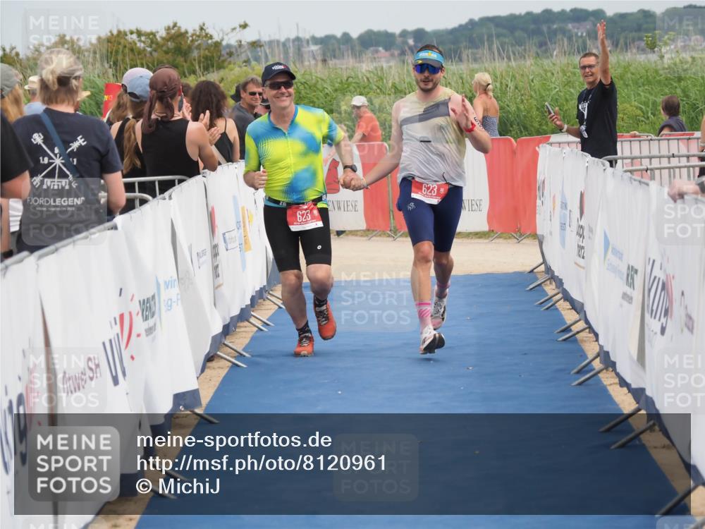 22.06.2025 - Viking Triathlon MichiJ http://msf.ph/oto/8120961 22.06.2025 15:13:04 Ziel 623 meine-sportfotos.de