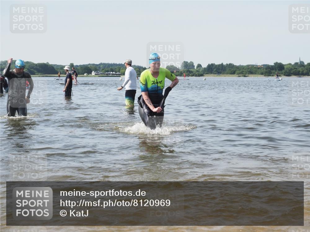 22.06.2025 - Viking Triathlon KatJ http://msf.ph/oto/8120969 22.06.2025 10:49:35 Schwimmen 256, 263, 321, 453 meine-sportfotos.de