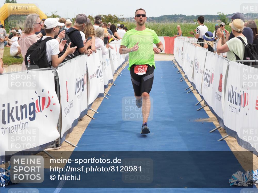 22.06.2025 - Viking Triathlon MichiJ http://msf.ph/oto/8120981 22.06.2025 14:59:27 Ziel 654 meine-sportfotos.de