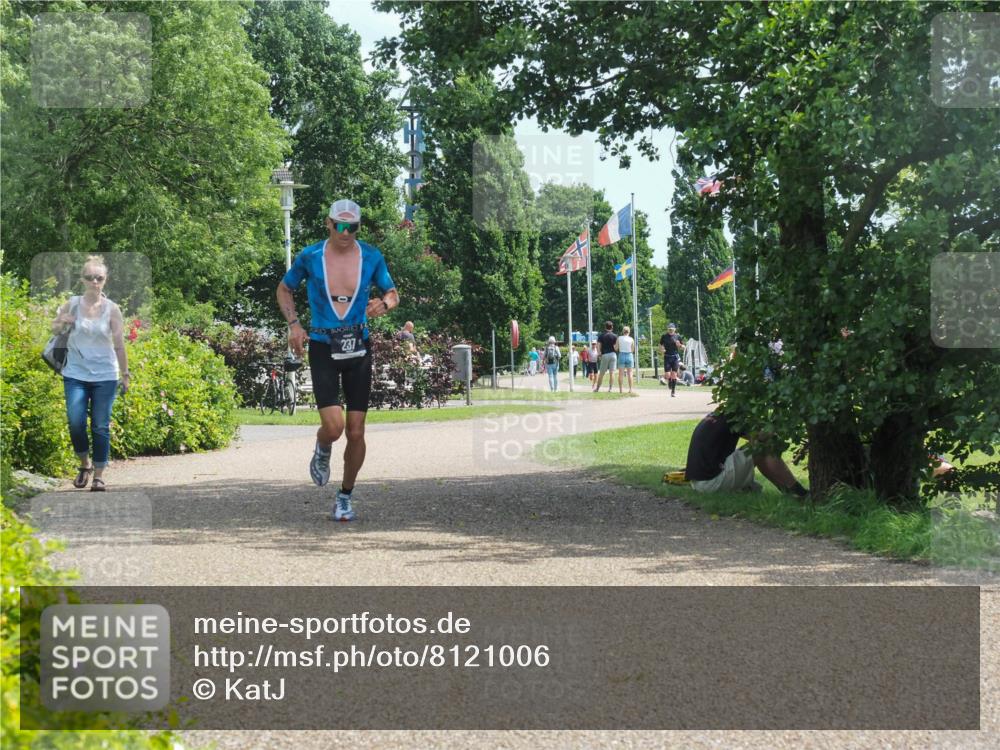 22.06.2025 - Viking Triathlon KatJ http://msf.ph/oto/8121006 22.06.2025 13:00:34 Laufen 237 meine-sportfotos.de