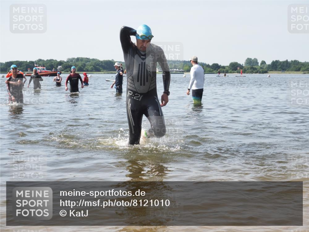 22.06.2025 - Viking Triathlon KatJ http://msf.ph/oto/8121010 22.06.2025 10:49:39 Schwimmen 263, 321, 453 meine-sportfotos.de