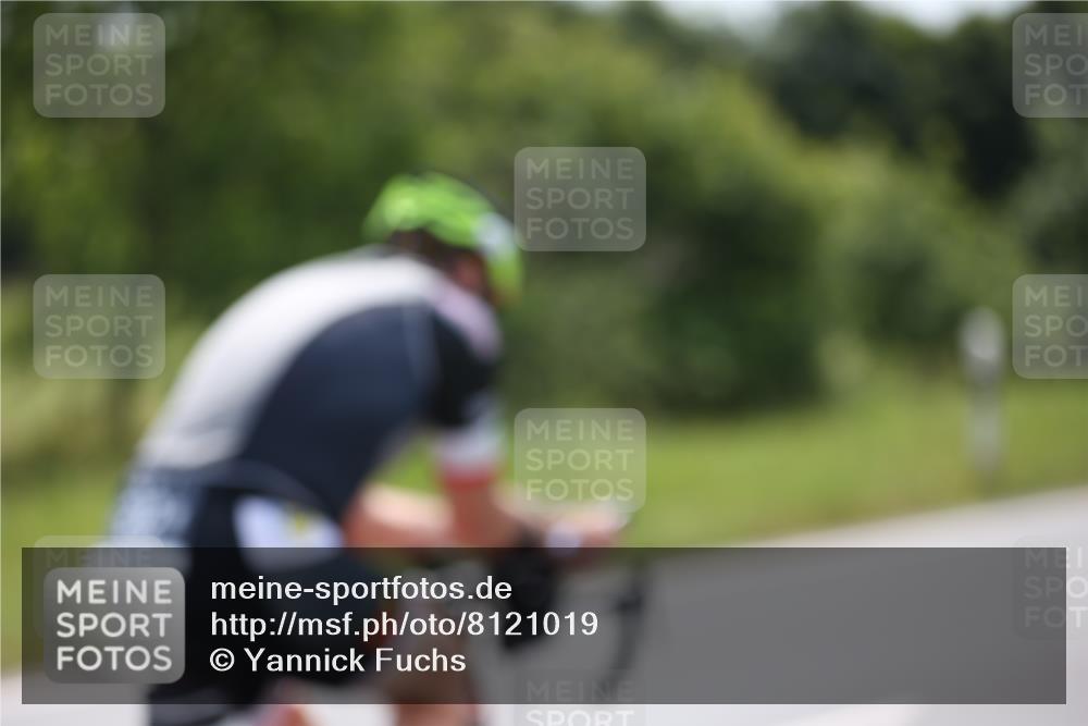 22.06.2025 - Viking Triathlon Yannick Fuchs http://msf.ph/oto/8121019 22.06.2025 11:47:51 Radfahren 106, 292, 415 meine-sportfotos.de