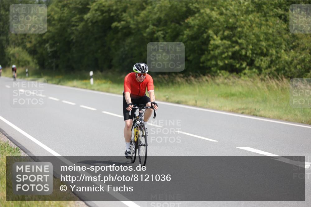 22.06.2025 - Viking Triathlon Yannick Fuchs http://msf.ph/oto/8121036 22.06.2025 11:47:53 Radfahren 106, 163, 292, 415 meine-sportfotos.de