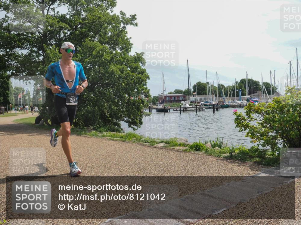 22.06.2025 - Viking Triathlon KatJ http://msf.ph/oto/8121042 22.06.2025 13:00:36 Laufen 237 meine-sportfotos.de