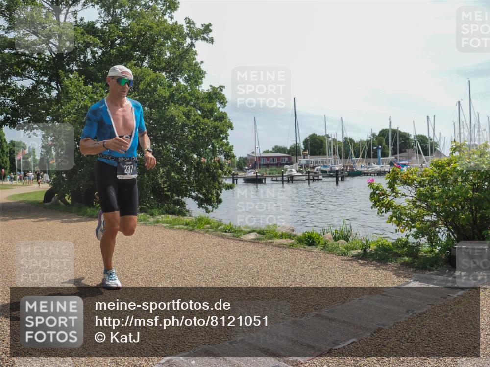 22.06.2025 - Viking Triathlon KatJ http://msf.ph/oto/8121051 22.06.2025 13:00:36 Laufen 237 meine-sportfotos.de