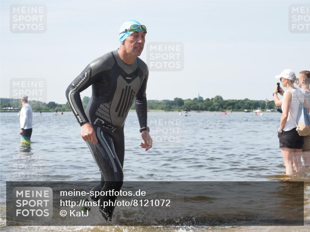 22.06.2025 - Viking Triathlon KatJ http://msf.ph/oto/8121072 22.06.2025 10:49:41 Schwimmen 263, 321, 453 meine-sportfotos.de