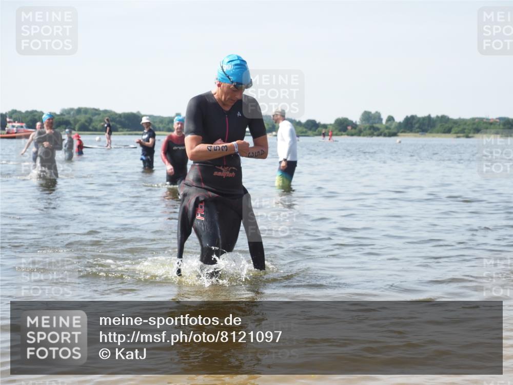22.06.2025 - Viking Triathlon KatJ http://msf.ph/oto/8121097 22.06.2025 10:49:48 Schwimmen 69, 140, 270, 273, 356, 453 meine-sportfotos.de