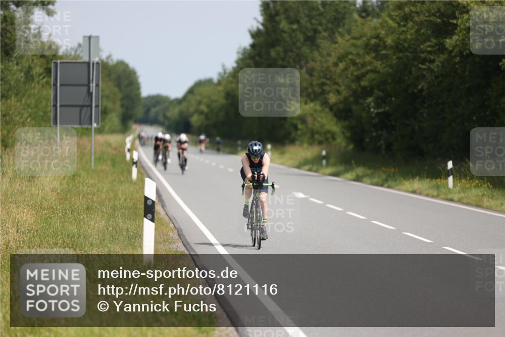 22.06.2025 - Viking Triathlon Yannick Fuchs http://msf.ph/oto/8121116 22.06.2025 11:48:02 Radfahren 136, 145, 163, 180, 266, 368, 415 meine-sportfotos.de