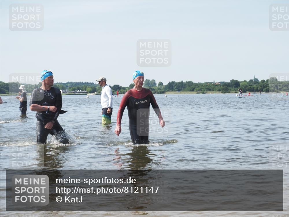 22.06.2025 - Viking Triathlon KatJ http://msf.ph/oto/8121147 22.06.2025 10:49:56 Schwimmen 69, 97, 140, 270, 273, 356 meine-sportfotos.de