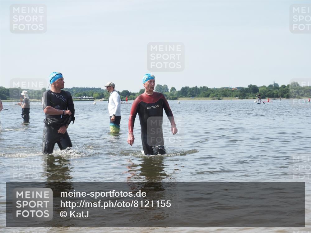22.06.2025 - Viking Triathlon KatJ http://msf.ph/oto/8121155 22.06.2025 10:49:56 Schwimmen 69, 97, 140, 270, 273, 356 meine-sportfotos.de