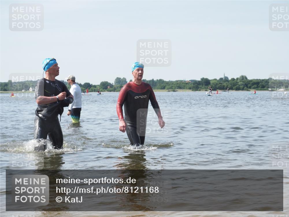 22.06.2025 - Viking Triathlon KatJ http://msf.ph/oto/8121168 22.06.2025 10:49:57 Schwimmen 69, 97, 140, 270, 273, 356 meine-sportfotos.de
