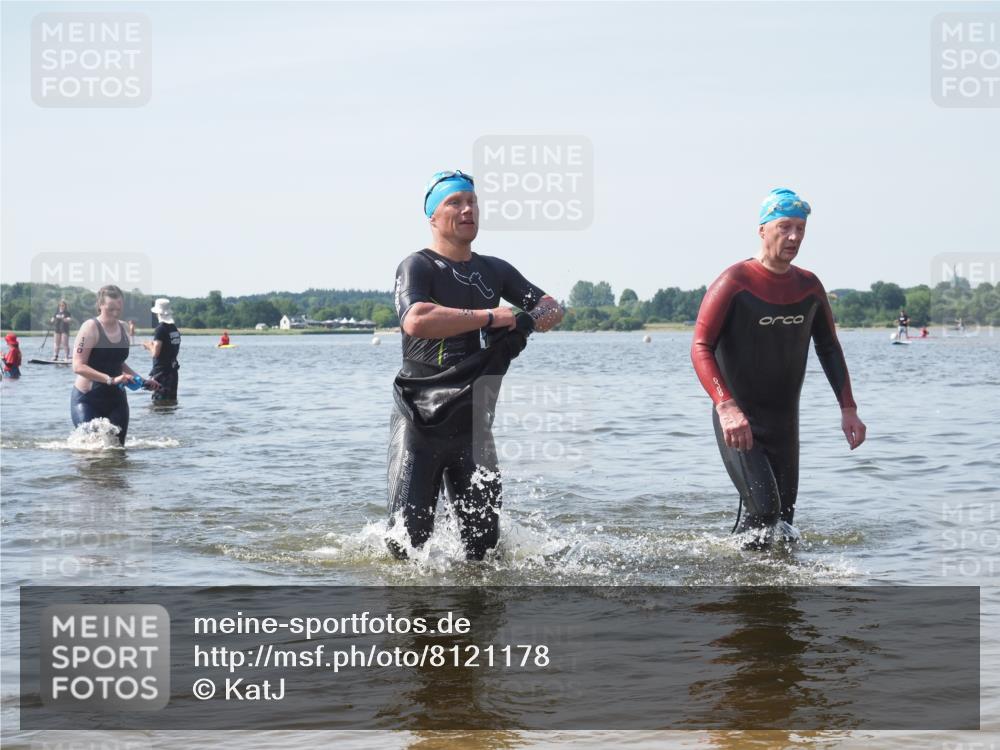 22.06.2025 - Viking Triathlon KatJ http://msf.ph/oto/8121178 22.06.2025 10:49:58 Schwimmen 69, 97, 140, 270, 273, 356 meine-sportfotos.de