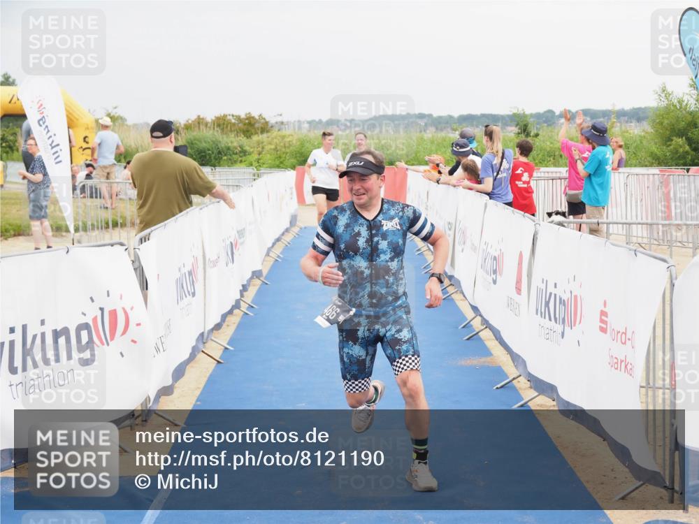 22.06.2025 - Viking Triathlon MichiJ http://msf.ph/oto/8121190 22.06.2025 17:04:47 Ziel 466, 656 meine-sportfotos.de