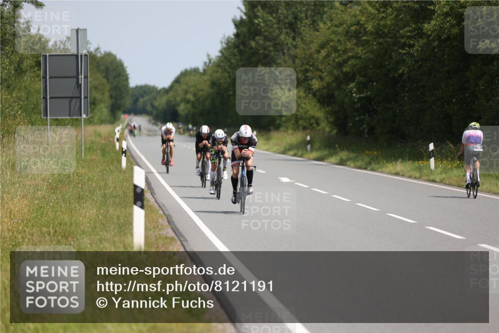 22.06.2025 - Viking Triathlon Yannick Fuchs http://msf.ph/oto/8121191 22.06.2025 11:48:08 Radfahren 136, 145, 176, 180, 266, 368, 485 meine-sportfotos.de