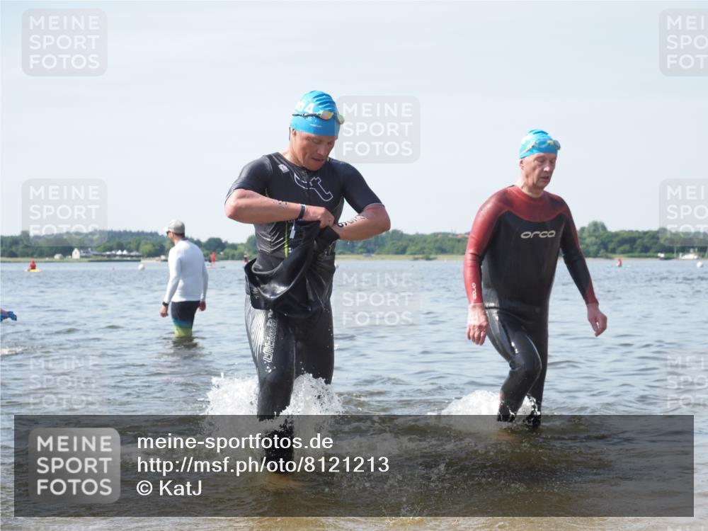 22.06.2025 - Viking Triathlon KatJ http://msf.ph/oto/8121213 22.06.2025 10:49:59 Schwimmen 69, 97, 140, 270, 273, 356 meine-sportfotos.de