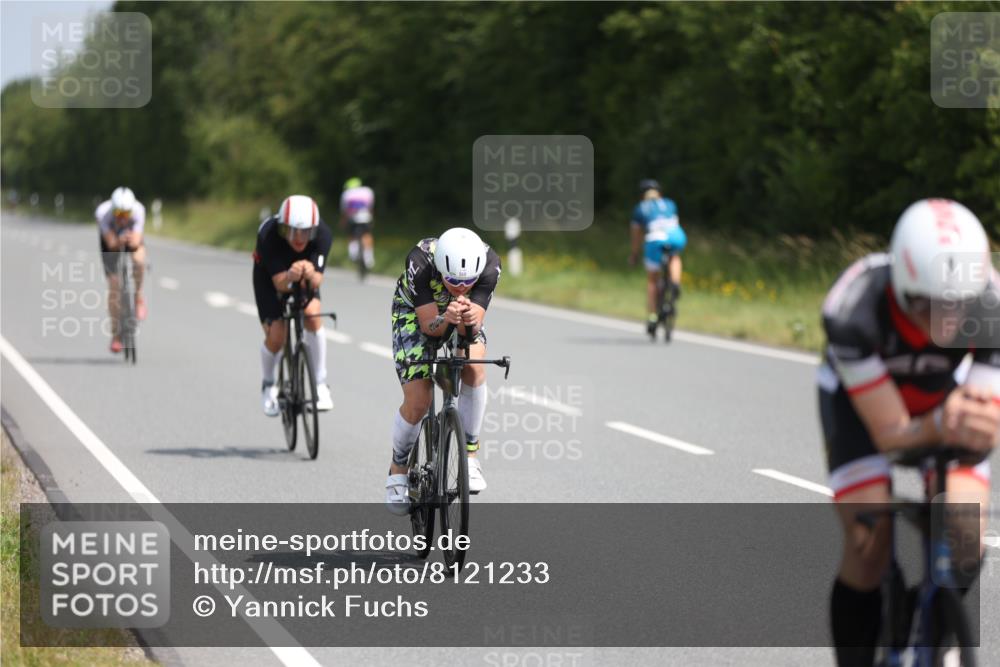 22.06.2025 - Viking Triathlon Yannick Fuchs http://msf.ph/oto/8121233 22.06.2025 11:48:11 Radfahren 145, 176, 180, 266, 368, 397, 485 meine-sportfotos.de
