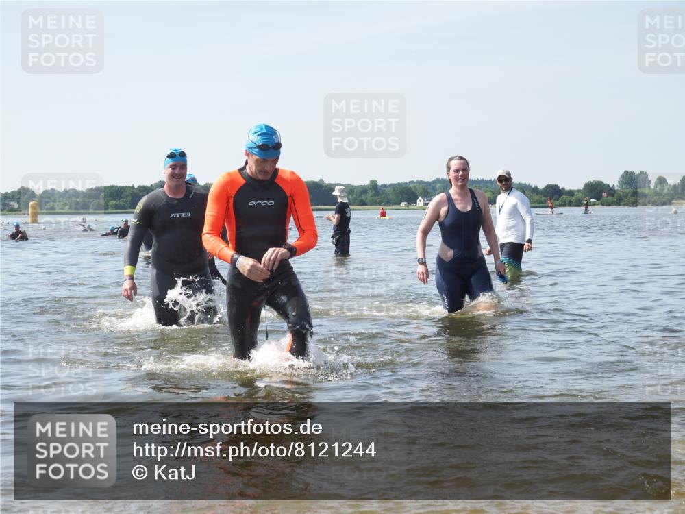22.06.2025 - Viking Triathlon KatJ http://msf.ph/oto/8121244 22.06.2025 10:50:01 Schwimmen 69, 97, 140, 270, 273, 356 meine-sportfotos.de