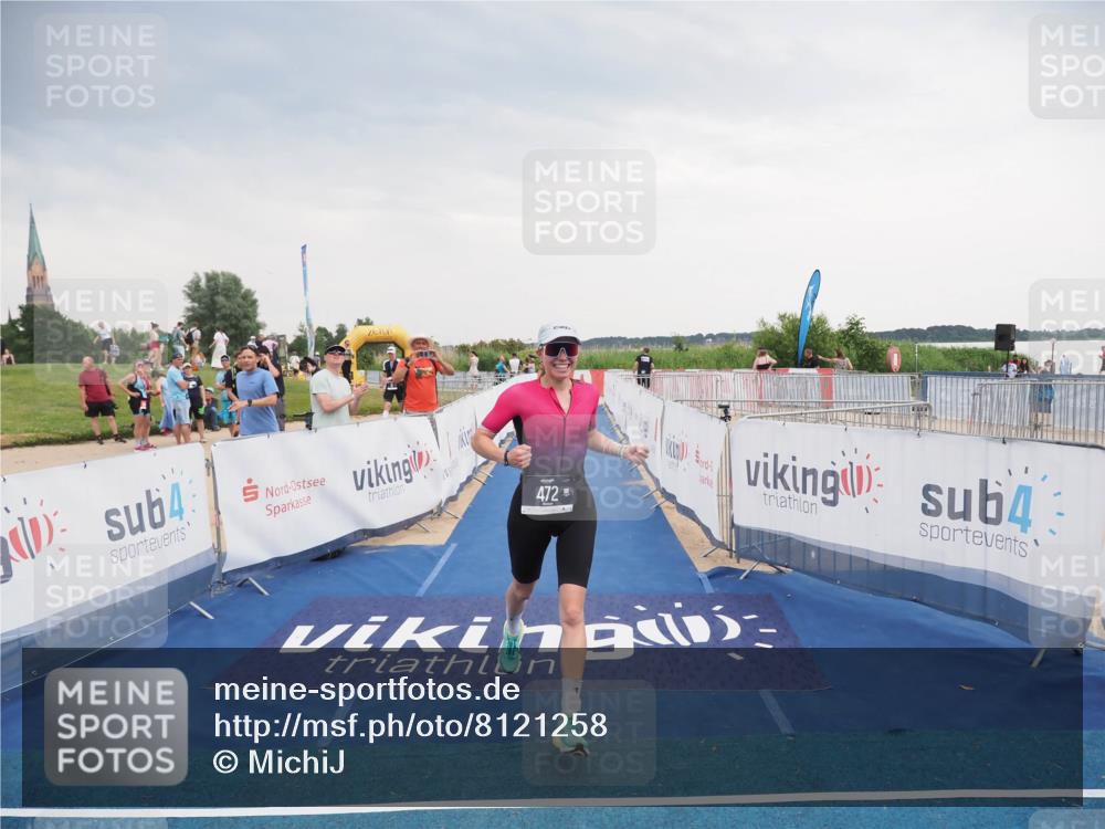 22.06.2025 - Viking Triathlon MichiJ http://msf.ph/oto/8121258 22.06.2025 16:35:32 Ziel 472 meine-sportfotos.de