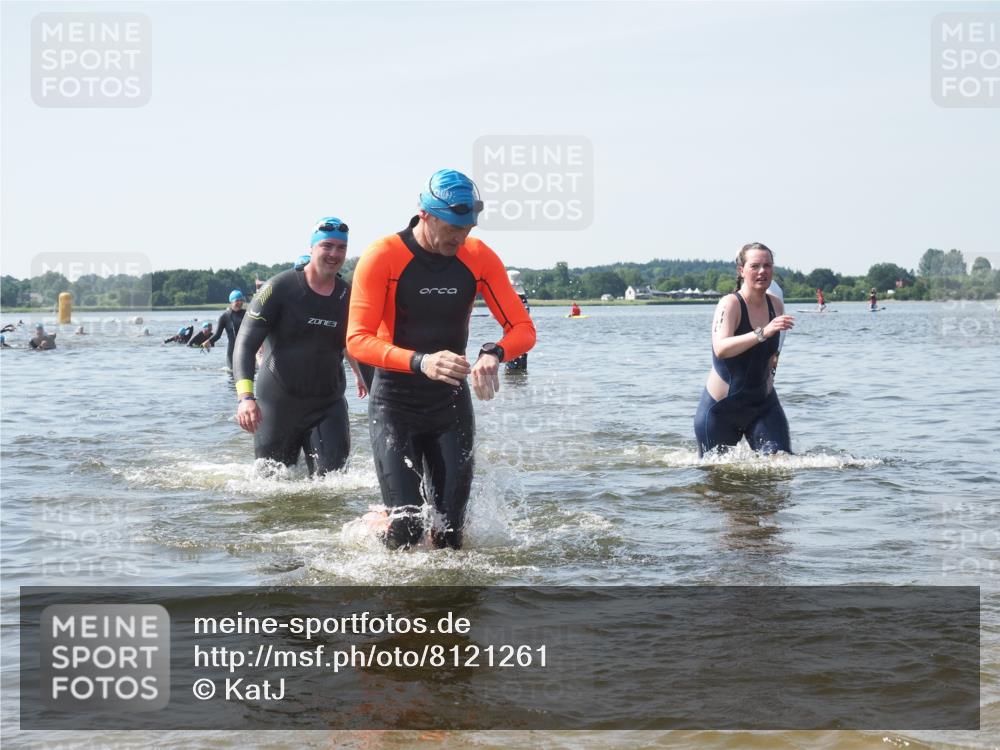 22.06.2025 - Viking Triathlon KatJ http://msf.ph/oto/8121261 22.06.2025 10:50:02 Schwimmen 69, 97, 140, 270, 273, 356 meine-sportfotos.de