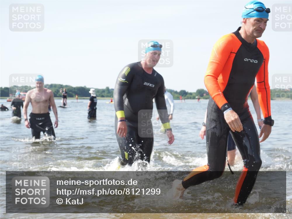 22.06.2025 - Viking Triathlon KatJ http://msf.ph/oto/8121299 22.06.2025 10:50:04 Schwimmen 69, 97, 140, 270, 273, 356 meine-sportfotos.de