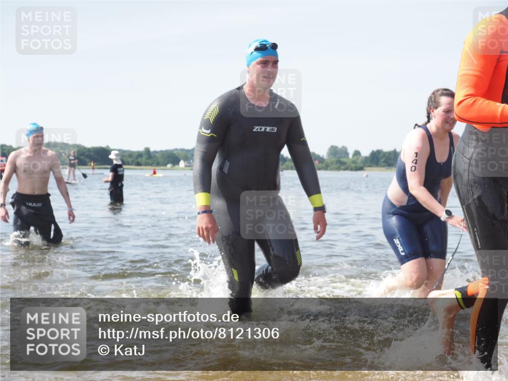 22.06.2025 - Viking Triathlon KatJ http://msf.ph/oto/8121306 22.06.2025 10:50:05 Schwimmen 69, 97, 140, 273, 431 meine-sportfotos.de