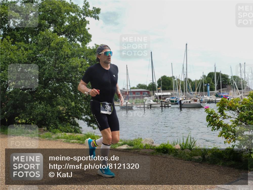 22.06.2025 - Viking Triathlon KatJ http://msf.ph/oto/8121320 22.06.2025 13:31:48 Laufen 324, 370 meine-sportfotos.de