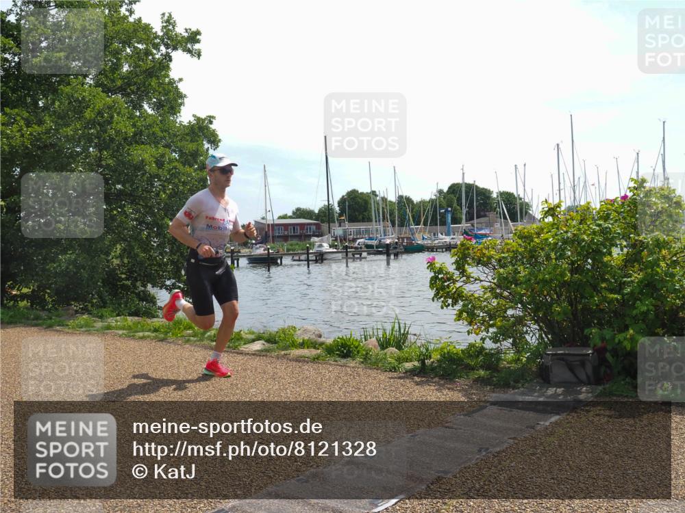 22.06.2025 - Viking Triathlon KatJ http://msf.ph/oto/8121328 22.06.2025 13:00:52 Laufen 521 meine-sportfotos.de