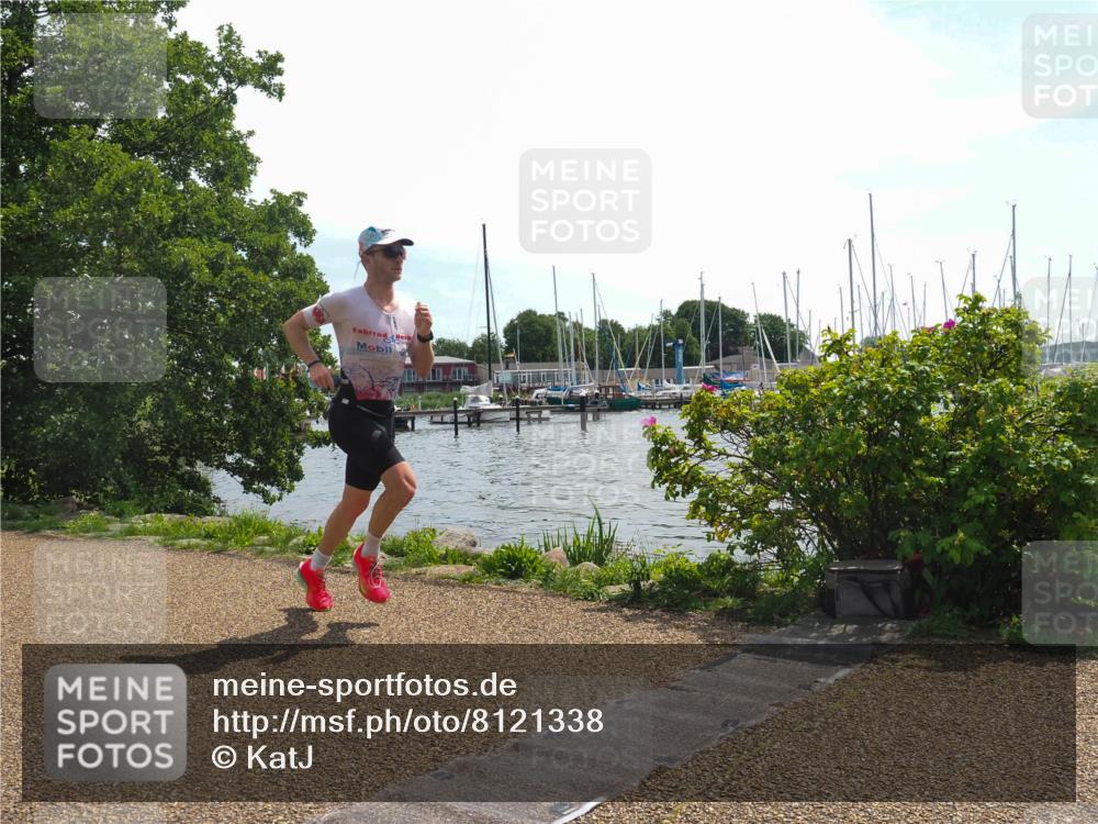 22.06.2025 - Viking Triathlon KatJ http://msf.ph/oto/8121338 22.06.2025 13:00:52 Laufen 521 meine-sportfotos.de