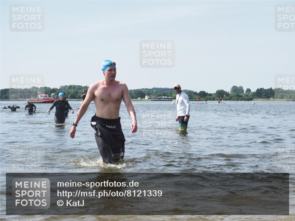 22.06.2025 - Viking Triathlon KatJ http://msf.ph/oto/8121339 22.06.2025 10:50:08 Schwimmen 69, 97, 140, 431 meine-sportfotos.de