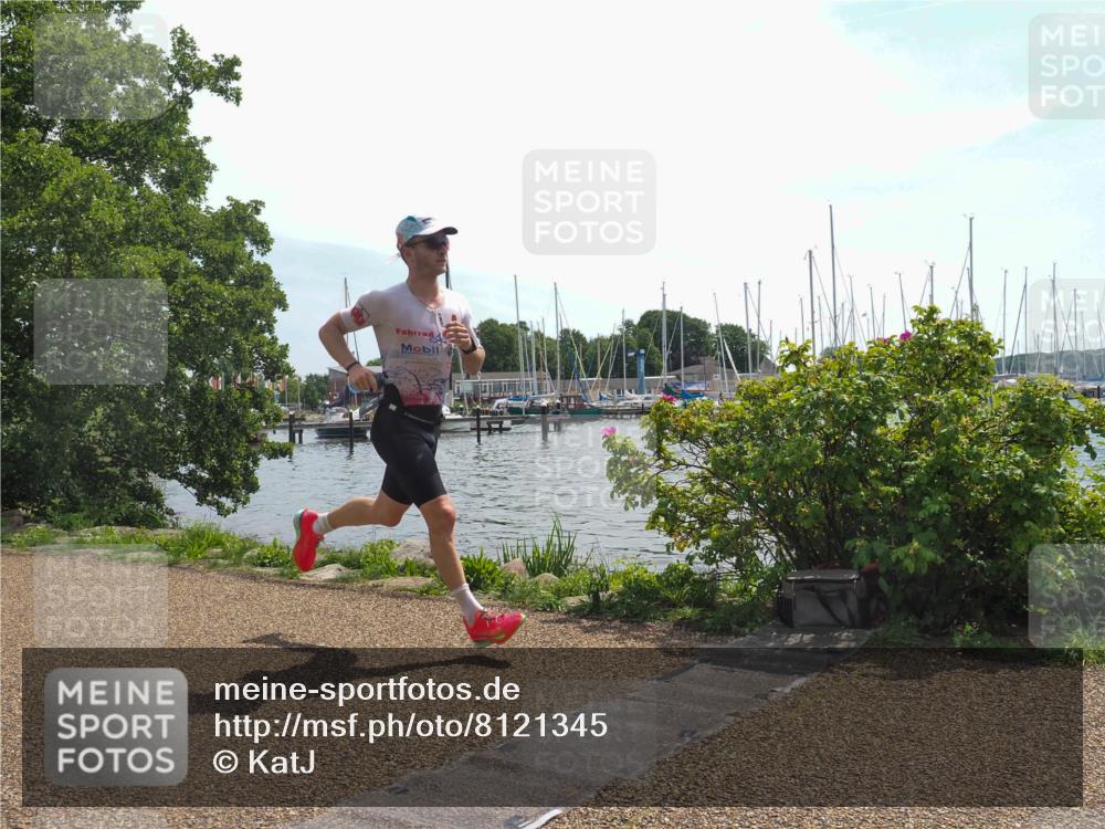 22.06.2025 - Viking Triathlon KatJ http://msf.ph/oto/8121345 22.06.2025 13:00:52 Laufen 521 meine-sportfotos.de