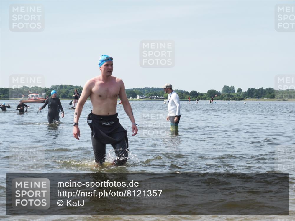 22.06.2025 - Viking Triathlon KatJ http://msf.ph/oto/8121357 22.06.2025 10:50:08 Schwimmen 69, 97, 140, 431 meine-sportfotos.de