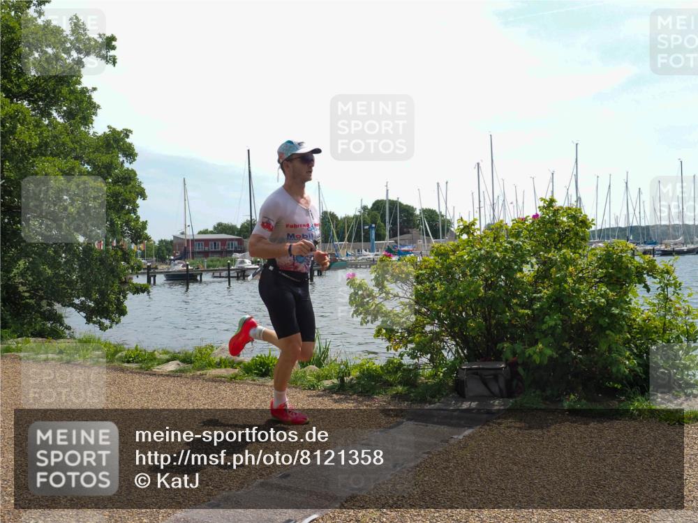 22.06.2025 - Viking Triathlon KatJ http://msf.ph/oto/8121358 22.06.2025 13:00:52 Laufen 521 meine-sportfotos.de
