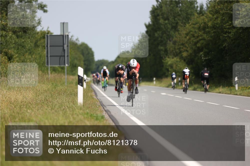 22.06.2025 - Viking Triathlon Yannick Fuchs http://msf.ph/oto/8121378 22.06.2025 11:48:34 Radfahren 78, 93, 172, 258, 289, 314, 337, 367, 389, 394, 427, 652 meine-sportfotos.de