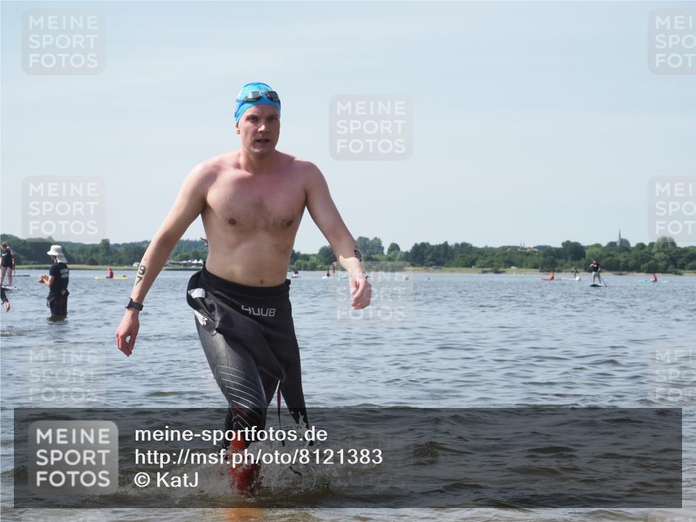 22.06.2025 - Viking Triathlon KatJ http://msf.ph/oto/8121383 22.06.2025 10:50:10 Schwimmen 97, 431 meine-sportfotos.de